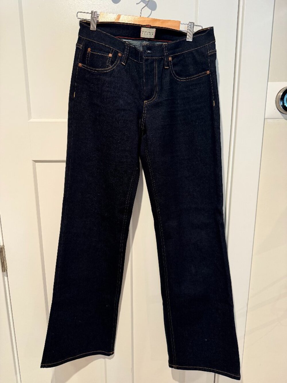 Alice + Olivia Size 28 Bodie Dark Wash Boot Cut Jeans